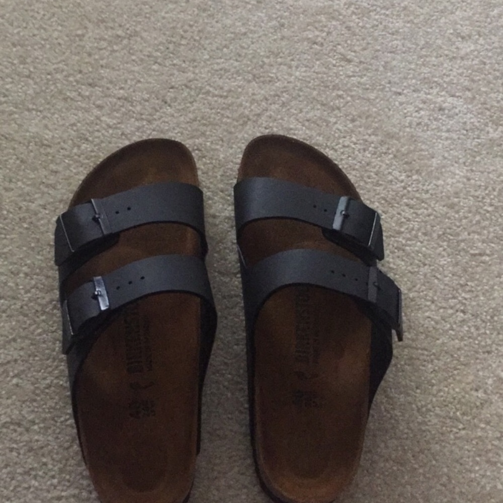 BRAND NEW Black Arizona BIrkenstocks